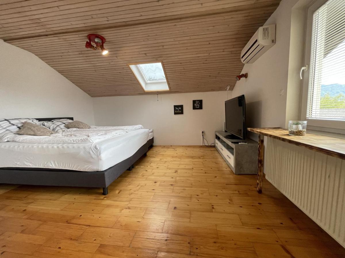 Apartment Lakebled With Casle Bled View Екстер'єр фото